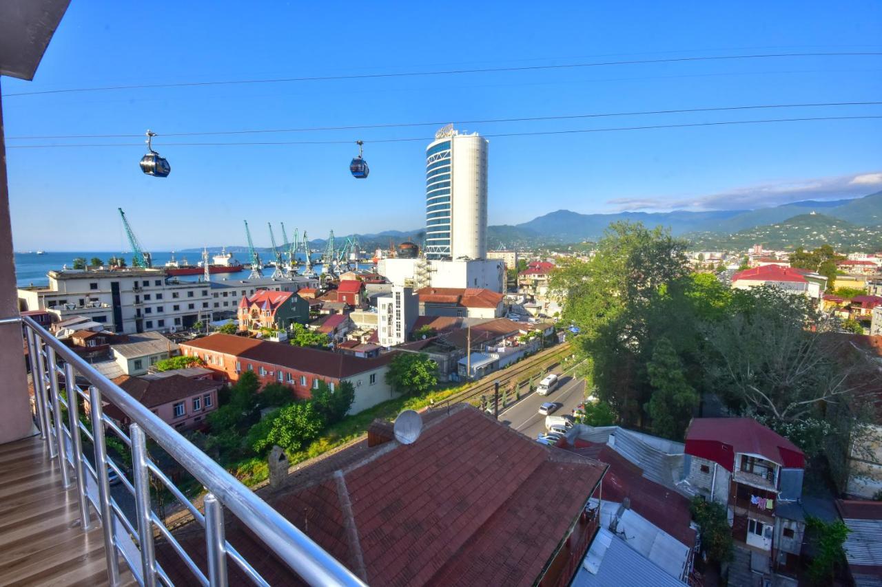 Hotel Chveni Sakhli Batumi Exterior photo